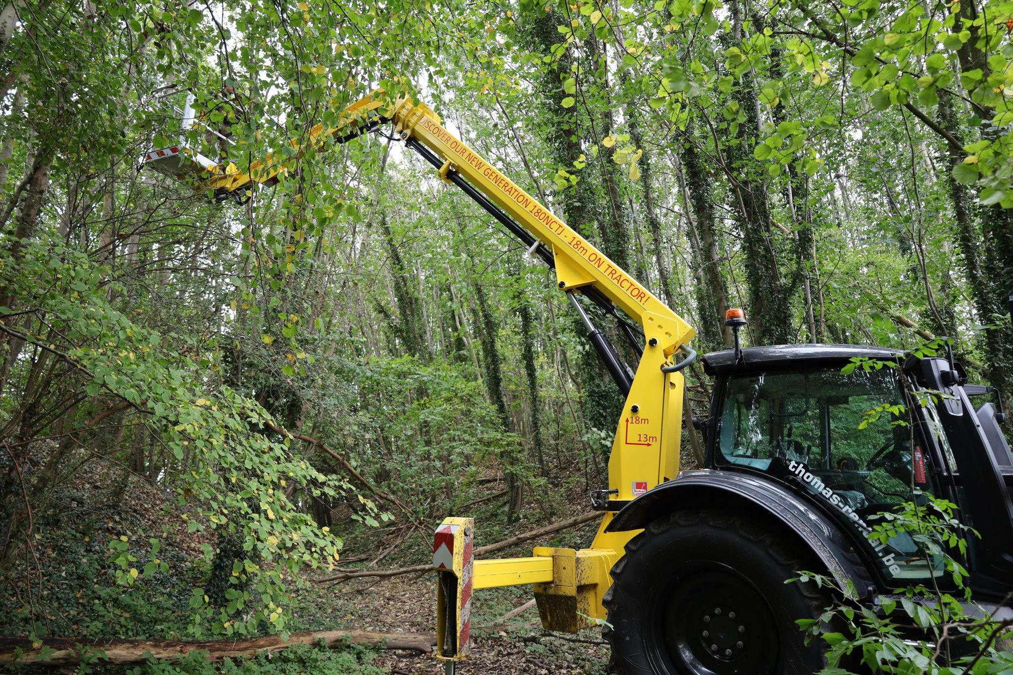 180NCTJ, tractor hoogwerker